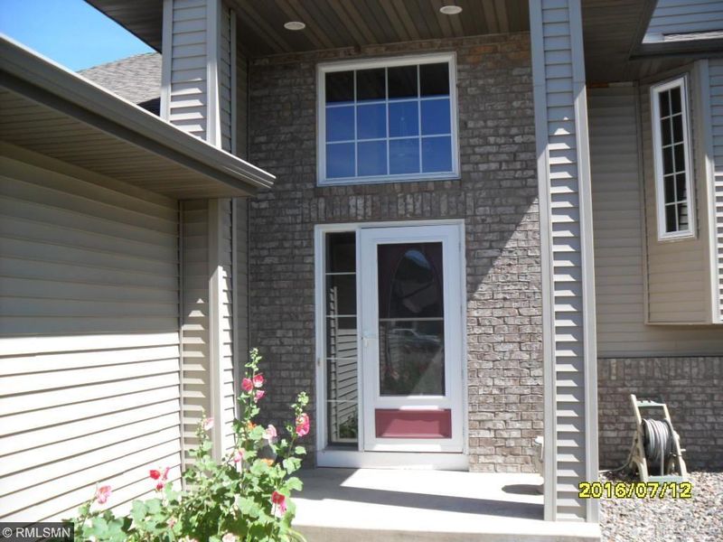 655 W 12th St, Rush City, MN 55069