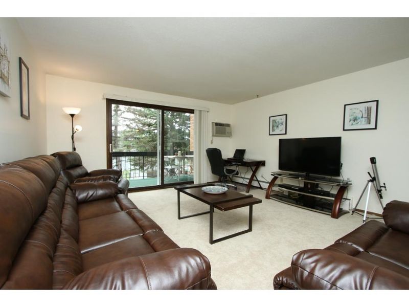 3200 Virginia Ave S #206, Saint Louis Park, MN 55426