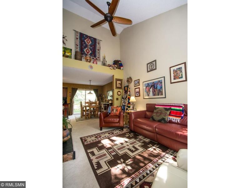 15325 Greenhaven Ln #105, Burnsville, MN 55306