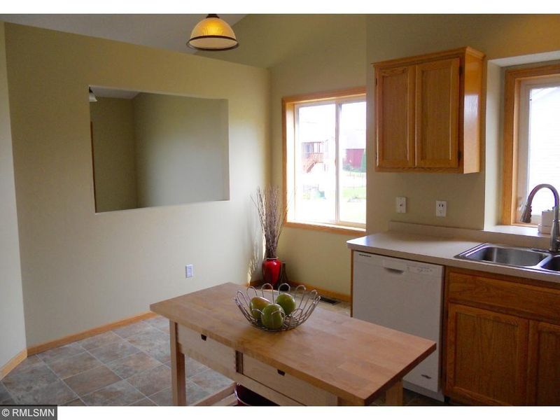 403 7th Ave SE, New Prague, MN 56071