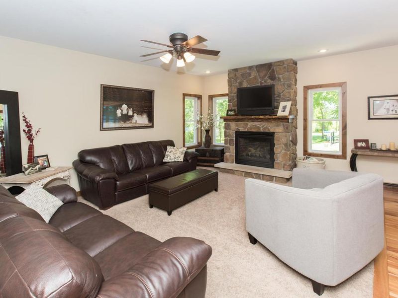 159 Dutch Lake Trl, Howard Lake, MN 55349