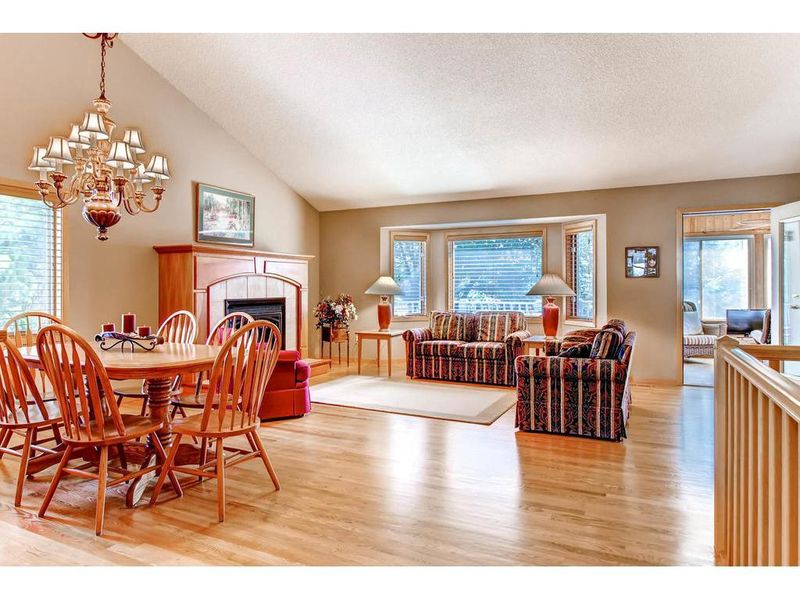 7101 W 84th St, Bloomington, MN 55438