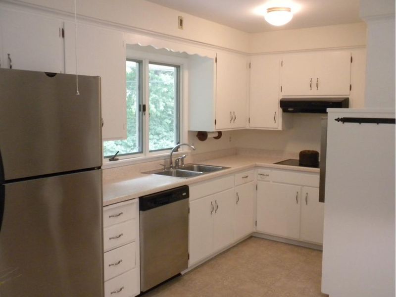 43 Logan Ave E, West Saint Paul, MN 55118