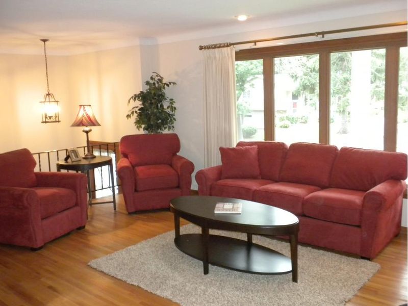 43 Logan Ave E, West Saint Paul, MN 55118