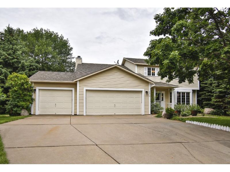 8819 Acadia Bay, Woodbury, MN 55125