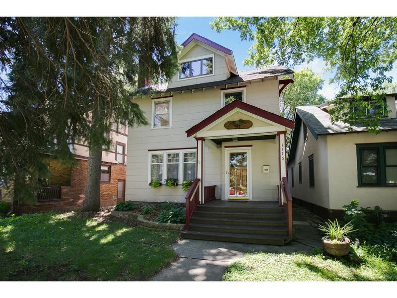 1776 Ashland Ave, Saint Paul, MN 55104