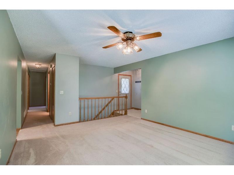 1263 Polk St S, Shakopee, MN 55379