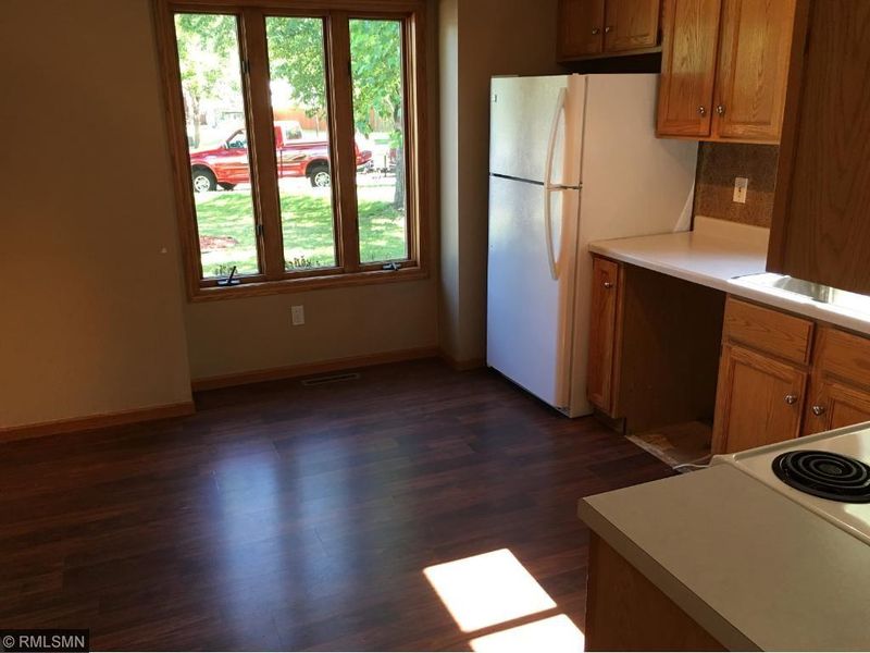 11728 NW Jonquil St, Coon Rapids, MN 55433