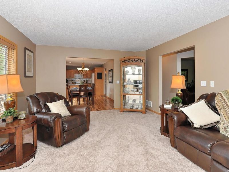 4463 Mcallister Ave NE, Saint Michael, MN 55376