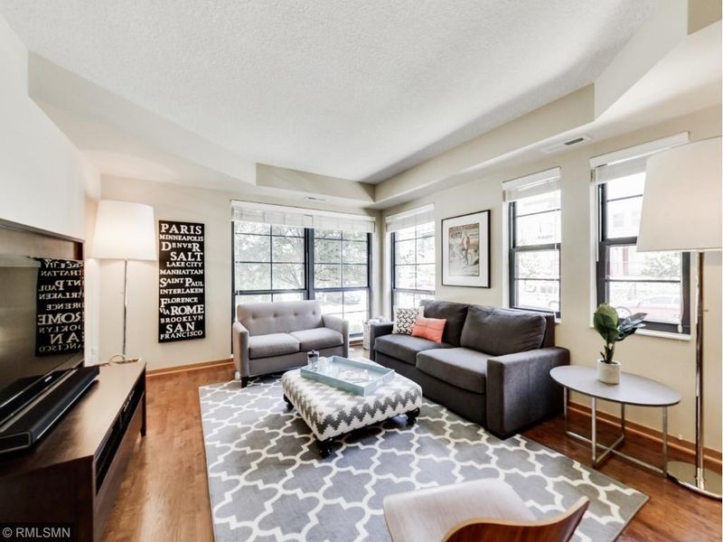 2565 Franklin Ave #111, Saint Paul, MN 55114
