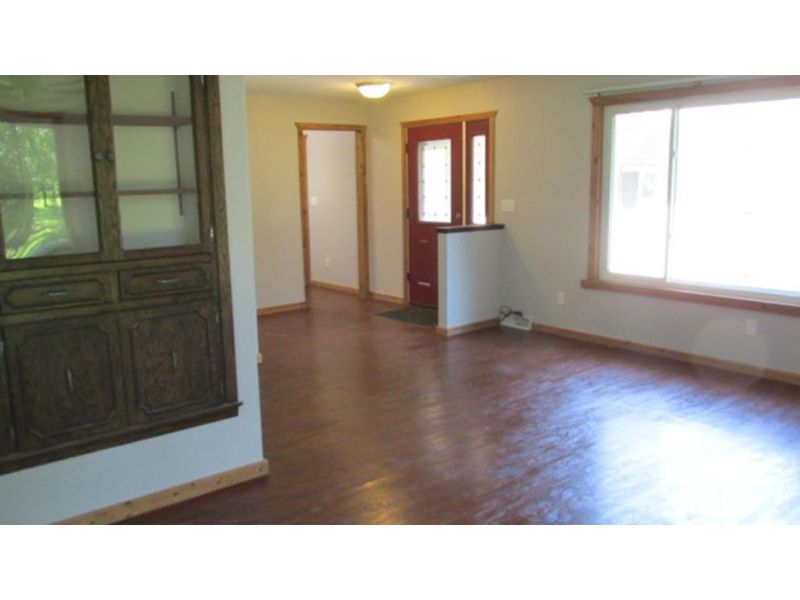 220 Colfax Ave NE, Hector, MN 55342