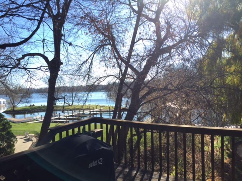 5551 Three Points Blvd, Mound, MN 55364