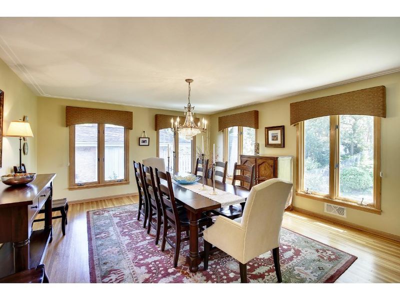 4805 Dunberry Ln, Edina, MN 55435