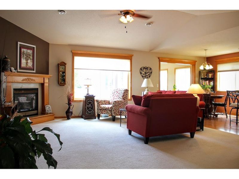 1134 Willow Pond Dr, Waite Park, MN 56387