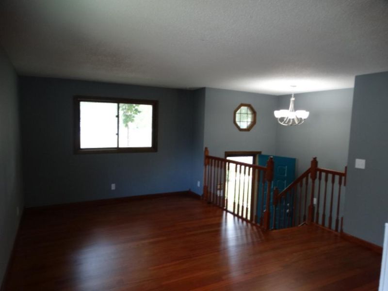 1615 Margaret St, Saint Paul, MN 55106