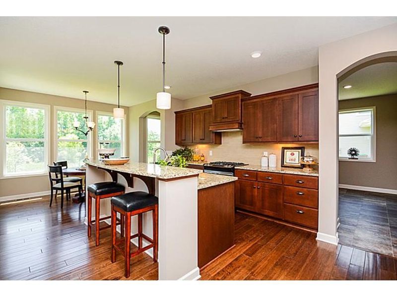 2721 Northwest Blvd, Victoria, MN 55386