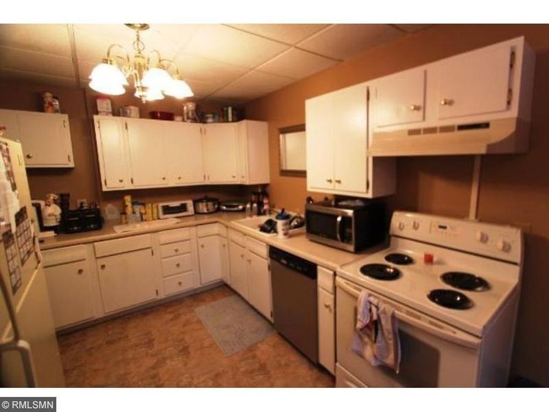 902 Maple St W, Stillwater, MN 55082