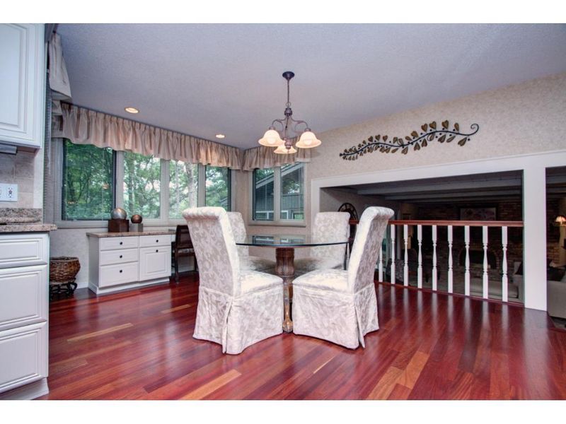 1242 Carlson Lake Ln, Eagan, MN 55123