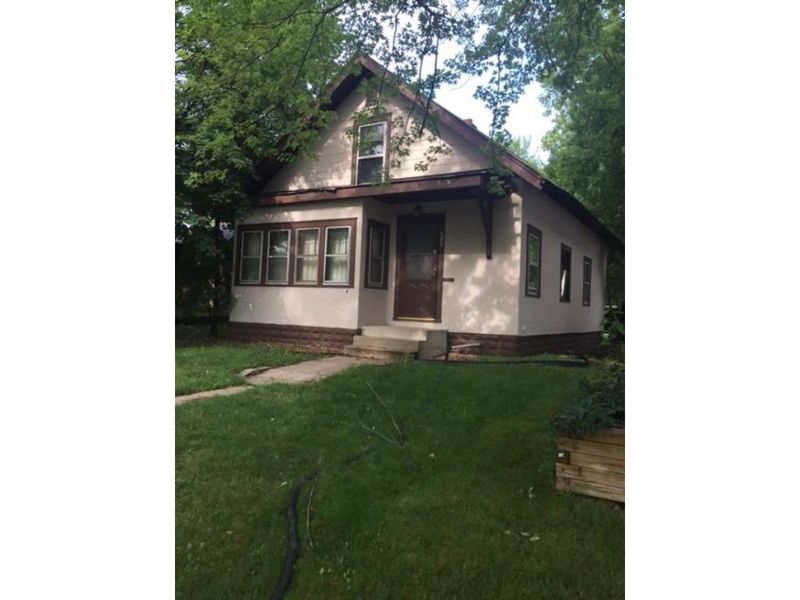 3545 June Ave N, Crystal, MN 55422