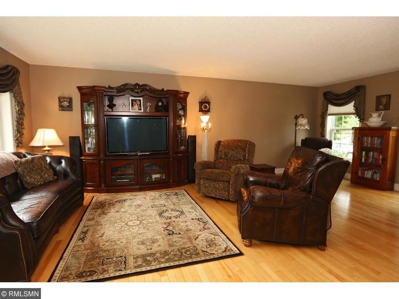 6467 150th St N, Hugo, MN 55038