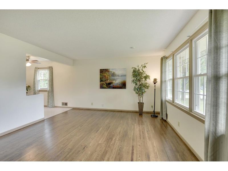 9500 Oliver Ave N, Brooklyn Park, MN 55444
