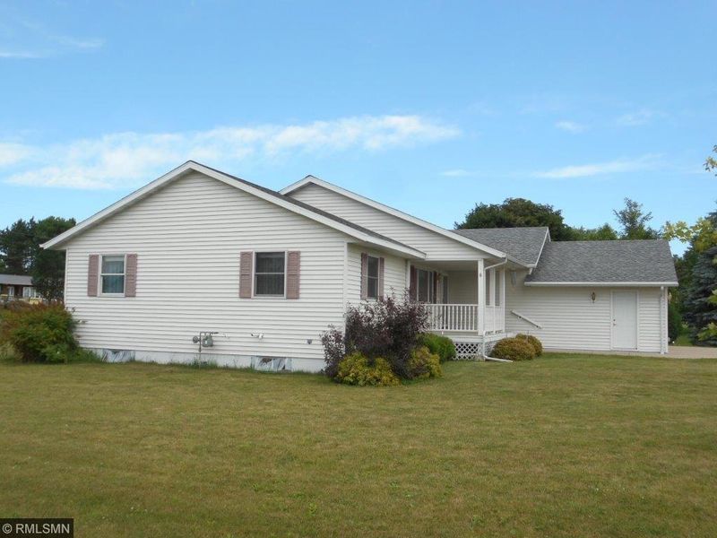 950 3rd St SW, Clear Lake, WI 54005
