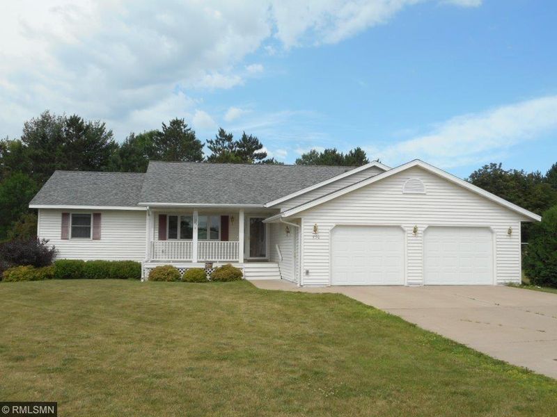 950 3rd St SW, Clear Lake, WI 54005