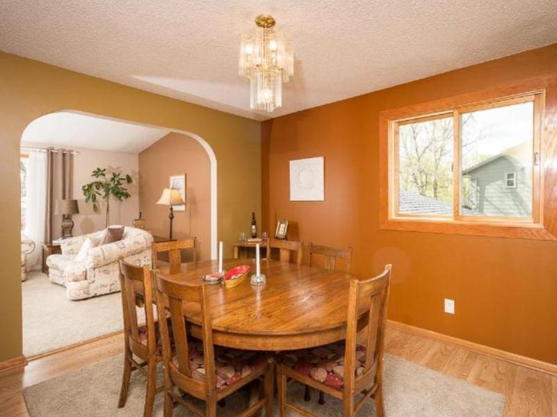 13400 Oliver Ave S, Burnsville, MN 55337