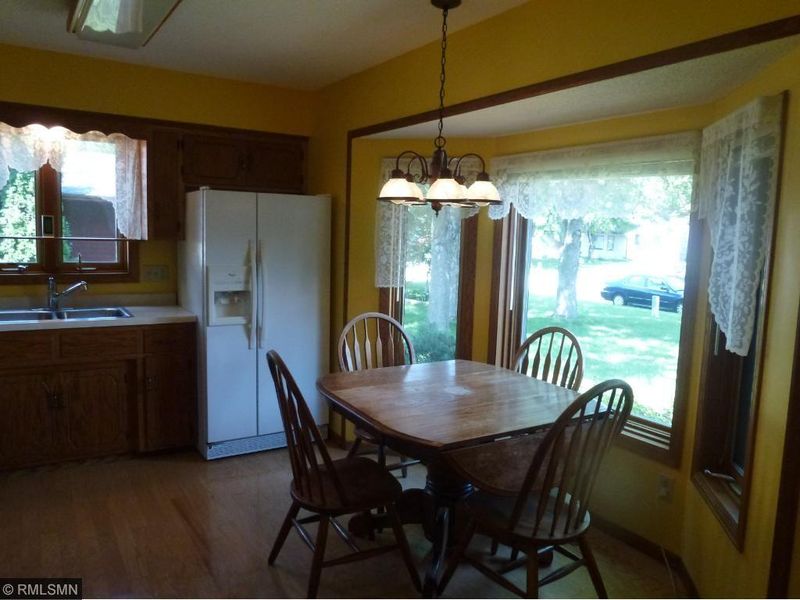 3231 Marlin Ave, Vadnais Heights, MN 55127