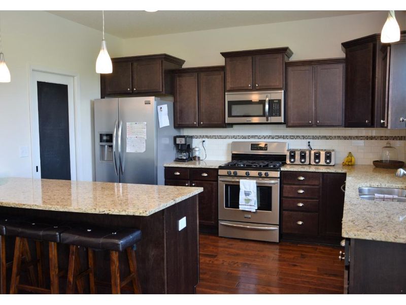 10628 49th St NE, Albertville, MN 55301