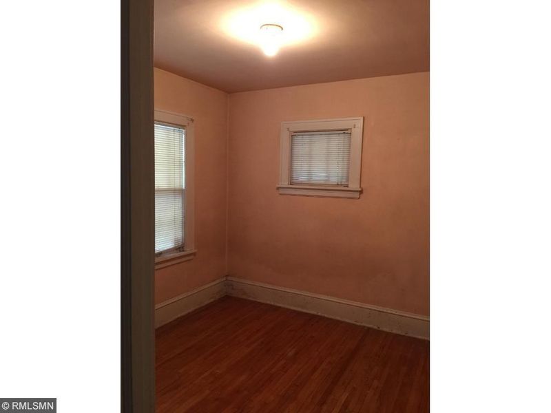 4136 Oakland Ave, Minneapolis, MN 55407