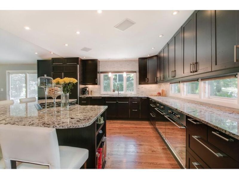 5921 Fairwood Ln, Minnetonka, MN 55345