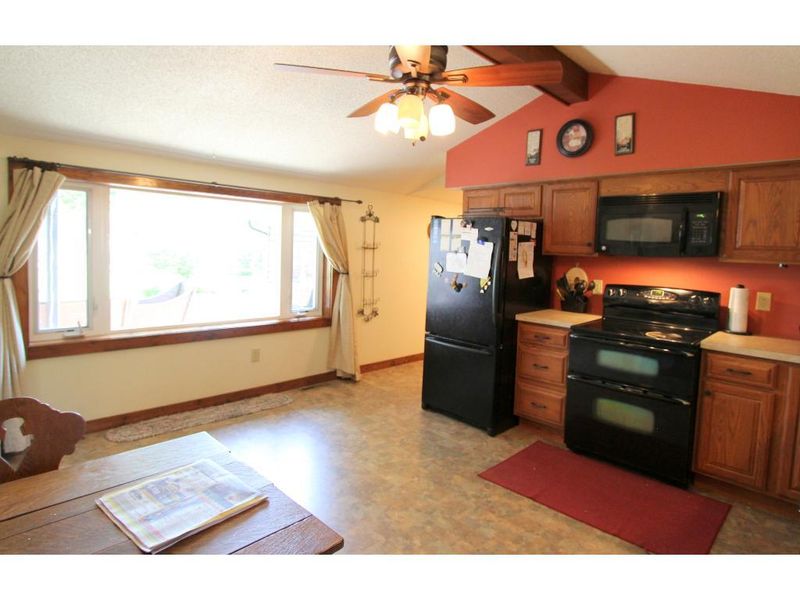 29929 Canary Ln, Pequot Lakes, MN 56472