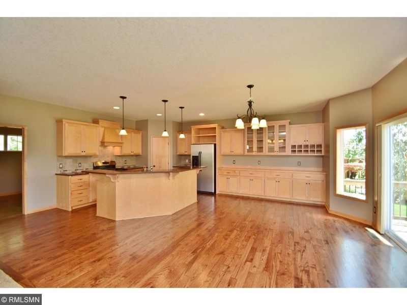15806 Linnet St NW, Andover, MN 55304