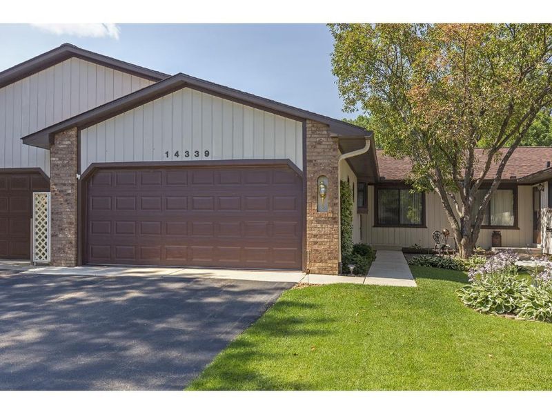 14339 Glenda Dr, Apple Valley, MN 55124