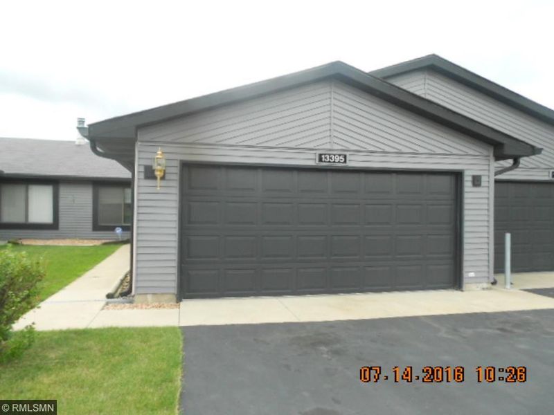 13395 Hughes Ct, Apple Valley, MN 55124