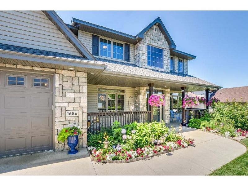 1686 Grace Dr, Big Lake, MN 55309