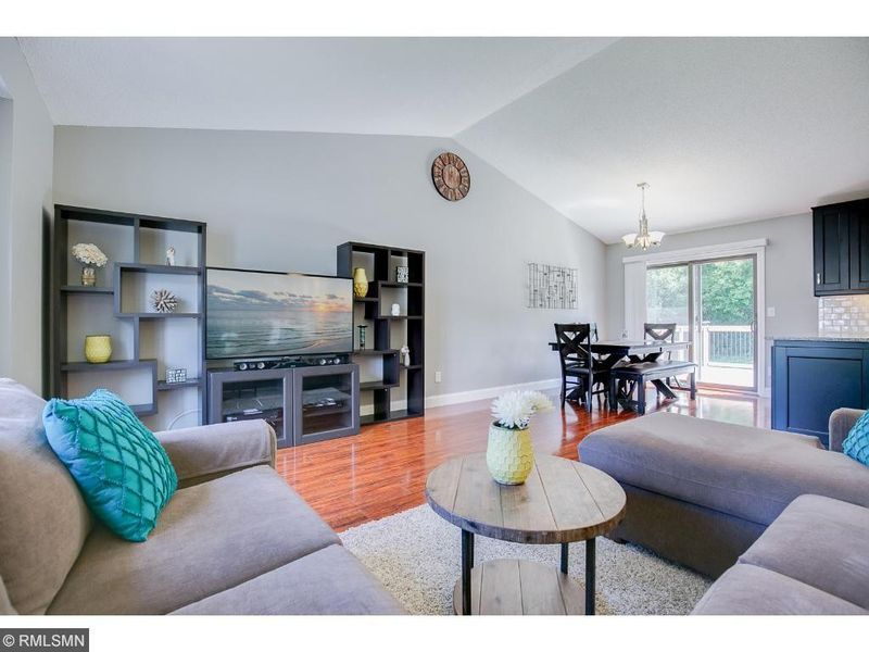4110 Pennsylvania Ave, Eagan, MN 55123