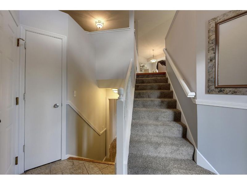 1804 Ruby Cir, Shakopee, MN 55379