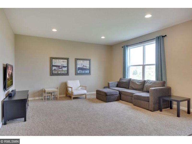 4018 127th Trl, Savage, MN 55378