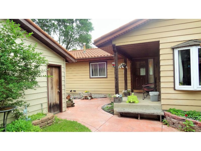 764 Mayhill Rd N, Maplewood, MN 55119