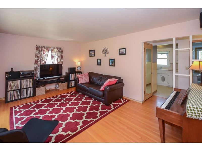 177 Moreland Ave E, West Saint Paul, MN 55118