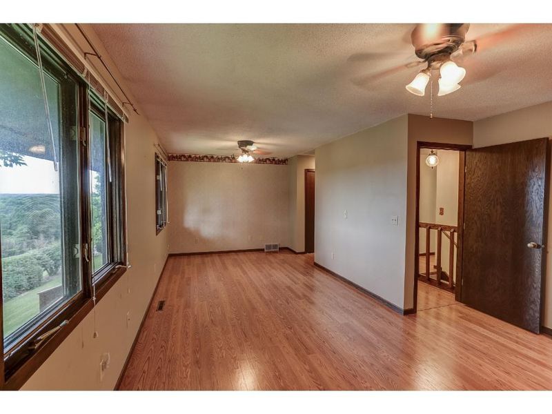 567 Locust St S, Prescott, WI 54021