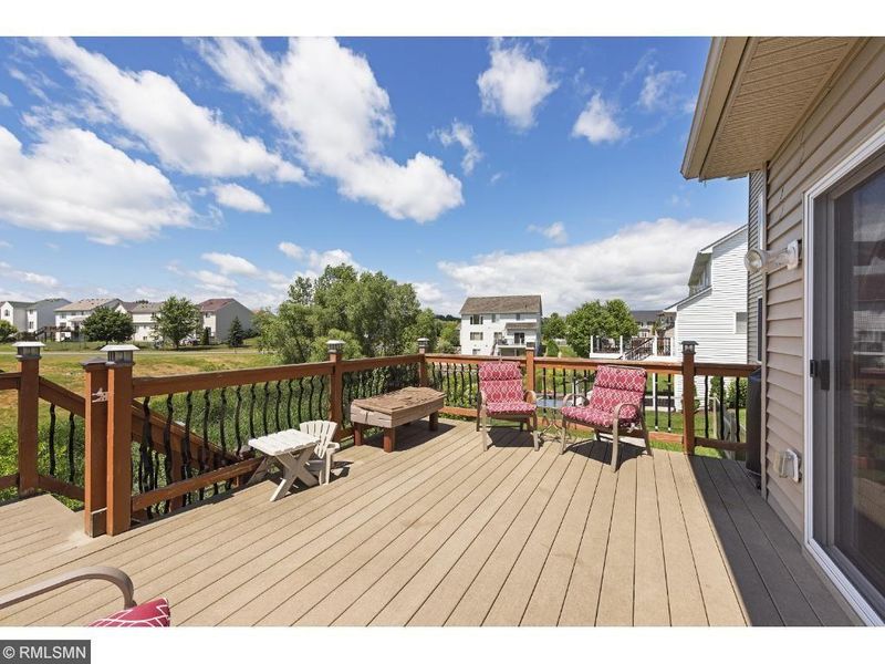 318 Fullerton Ave, Carver, MN 55315