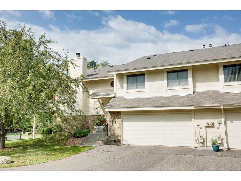 13842 84th Pl N, Maple Grove, MN 55369