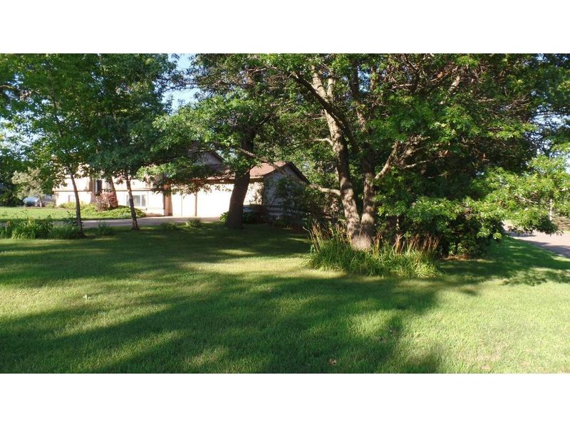 3150 Laurel St S, Cambridge, MN 55008