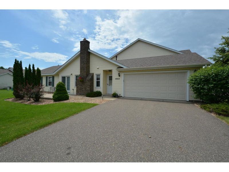 4865 Orchid Ln N, Plymouth, MN 55446