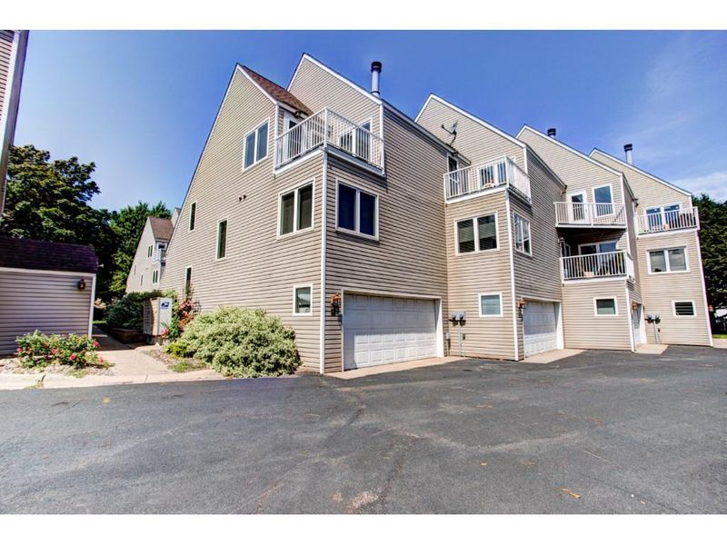 1316 Boardwalk Ave, Minneapolis, MN 55411