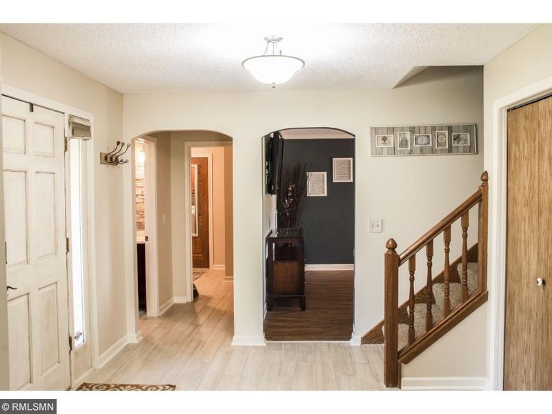5200 101st Ave N, Brooklyn Park, MN 55443