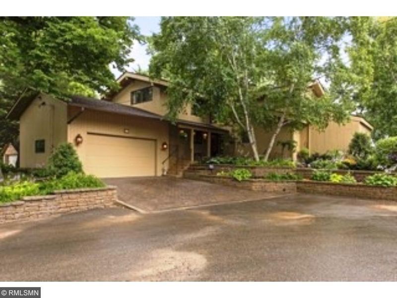 3613 Red Cedar Point Rd, Excelsior, MN 55331